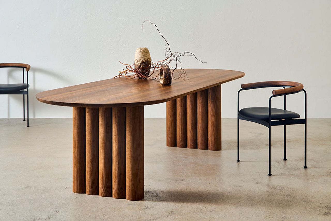 PLUSH TABLE OVAL