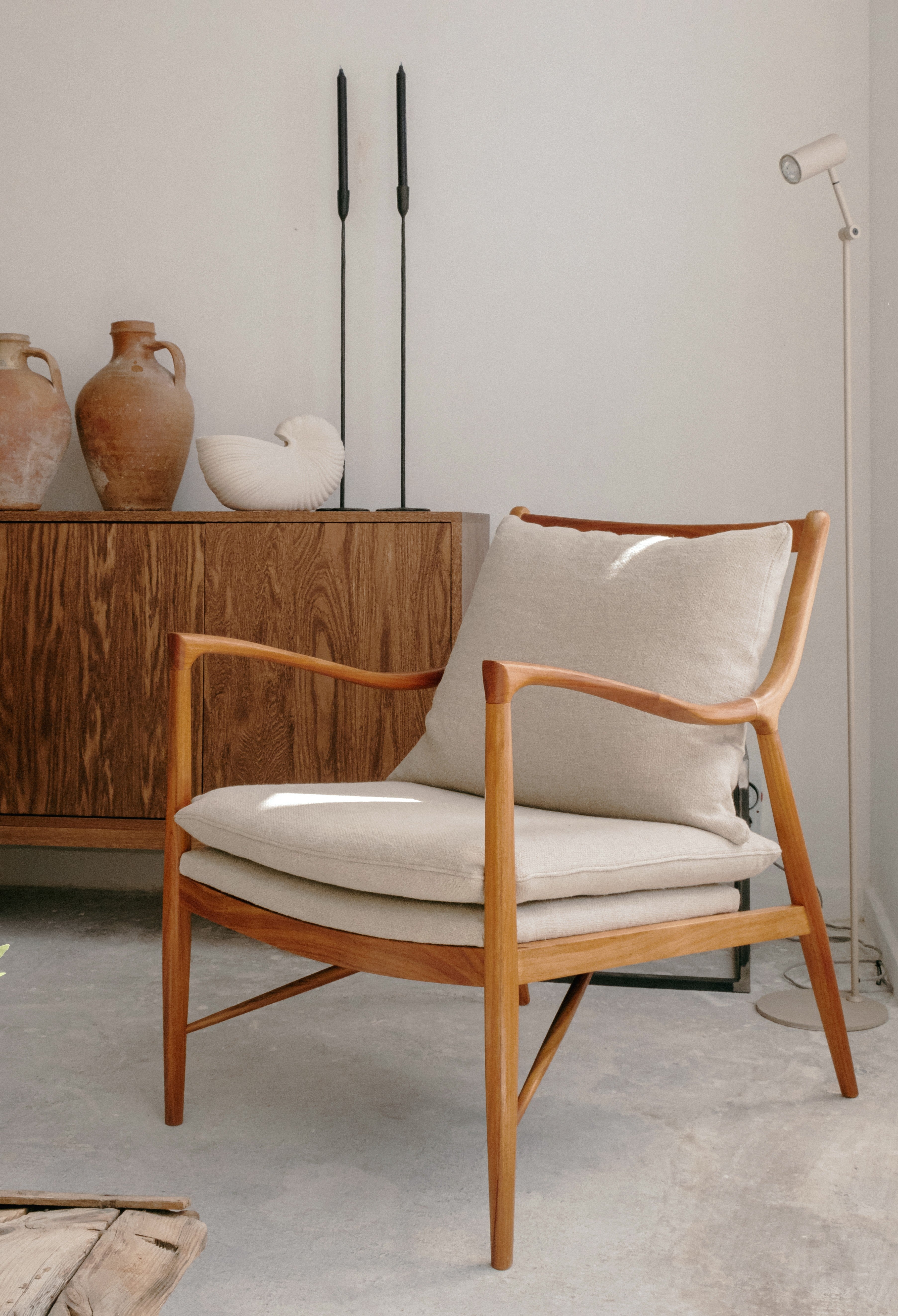 CASPIO LOUNGE CHAIR