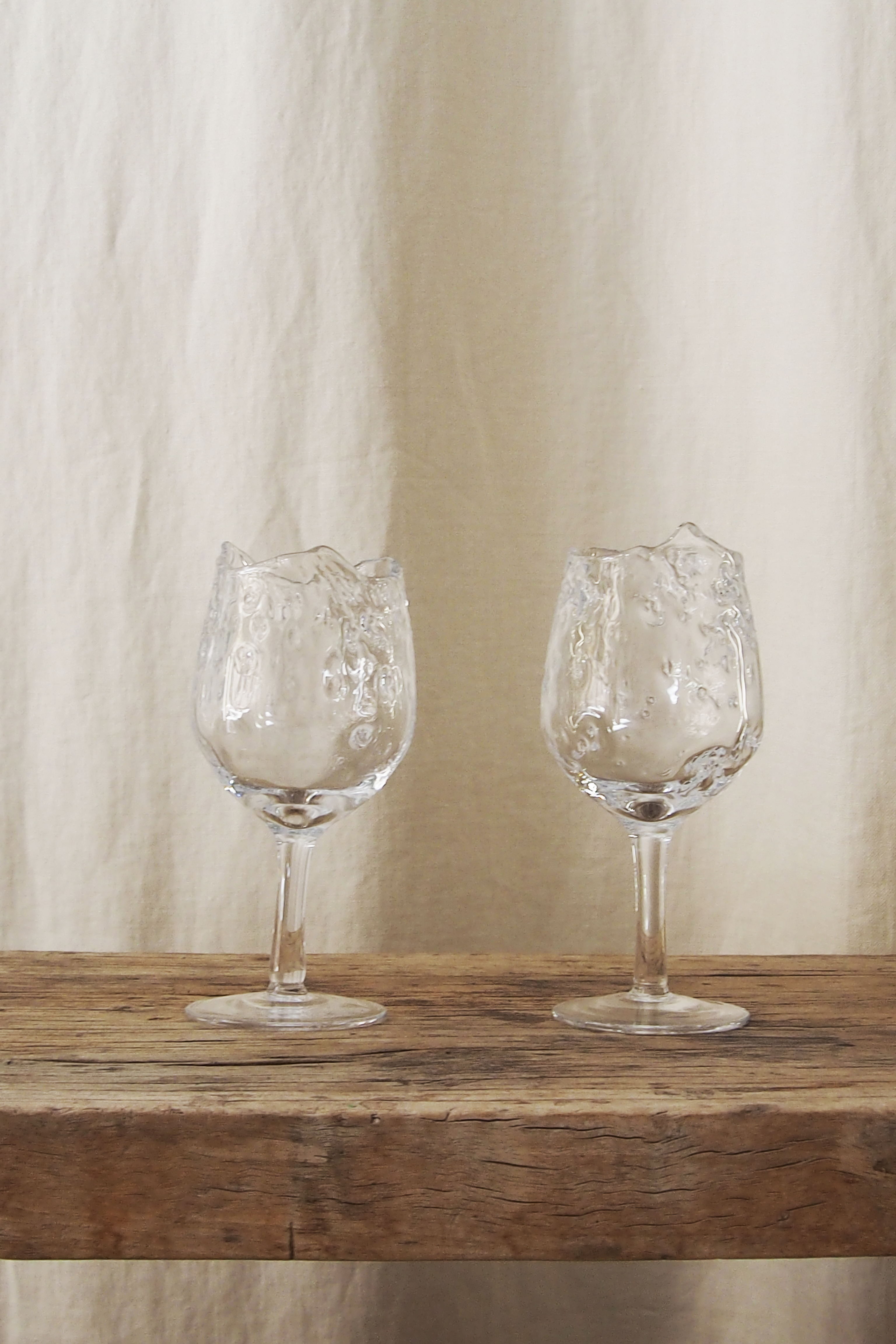 Wine glass low snow